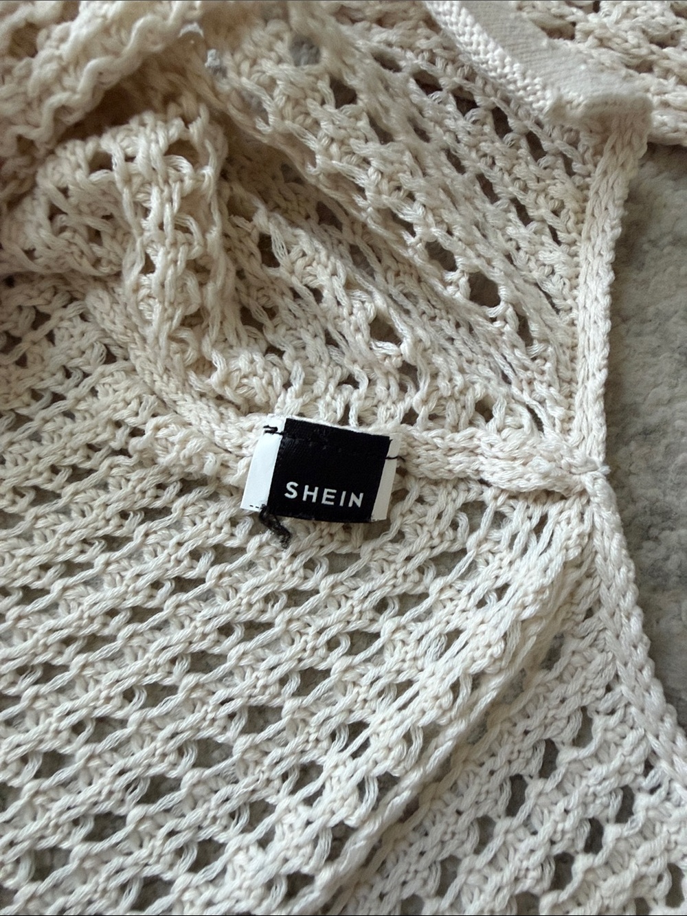 SHEIN Long sleeve v neck crochet beach cover up- size small - Picture 3 of 4